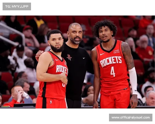 火箭转换简单打法见成效，篮板与二次进攻稳居联盟榜首